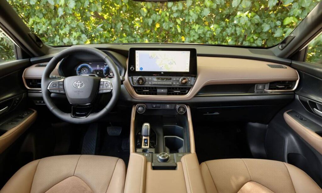 toyota grand highlander interior