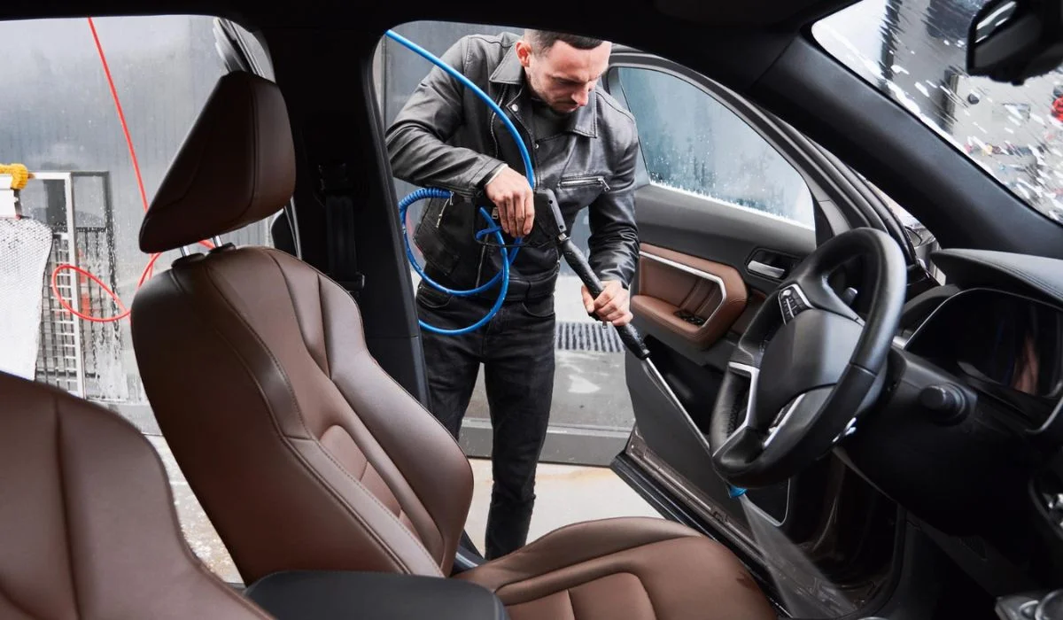 Bissell Steam Shot OmniReach handheld steam cleaner for cars – compact and lightweight interior detailing tool